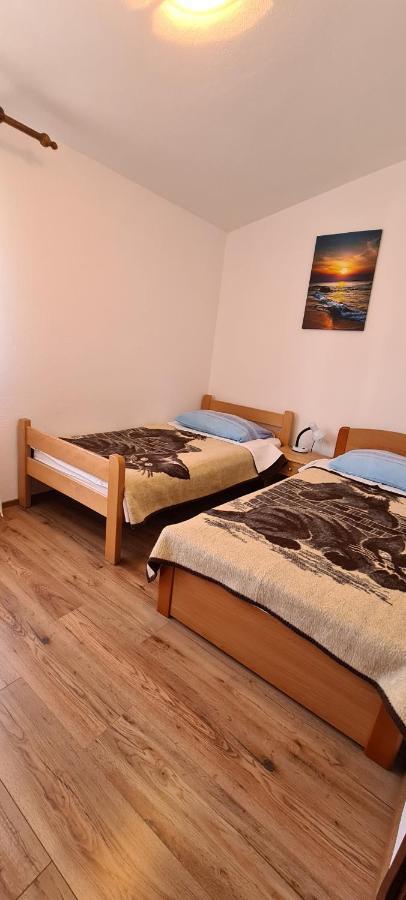 Apartments Jele Baška Екстериор снимка