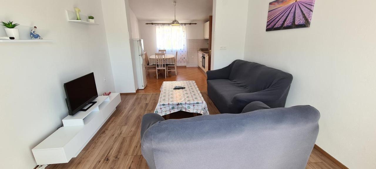 Apartments Jele Baška Екстериор снимка